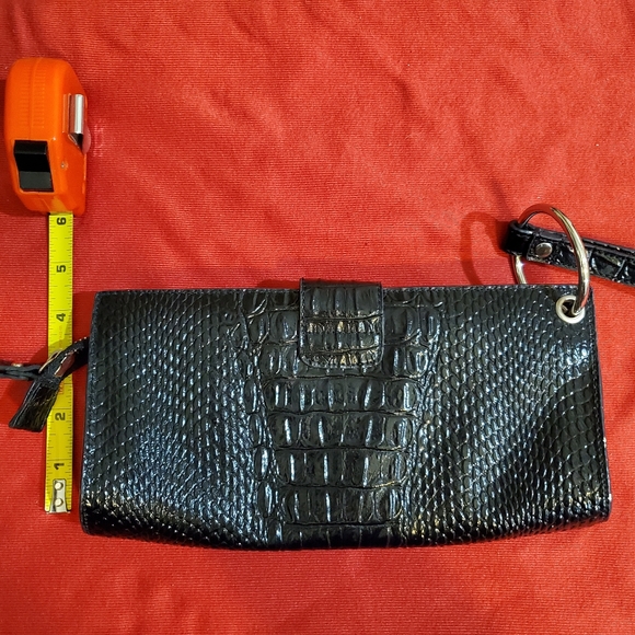Guess Croc Wristlet - Picture 2 of 7